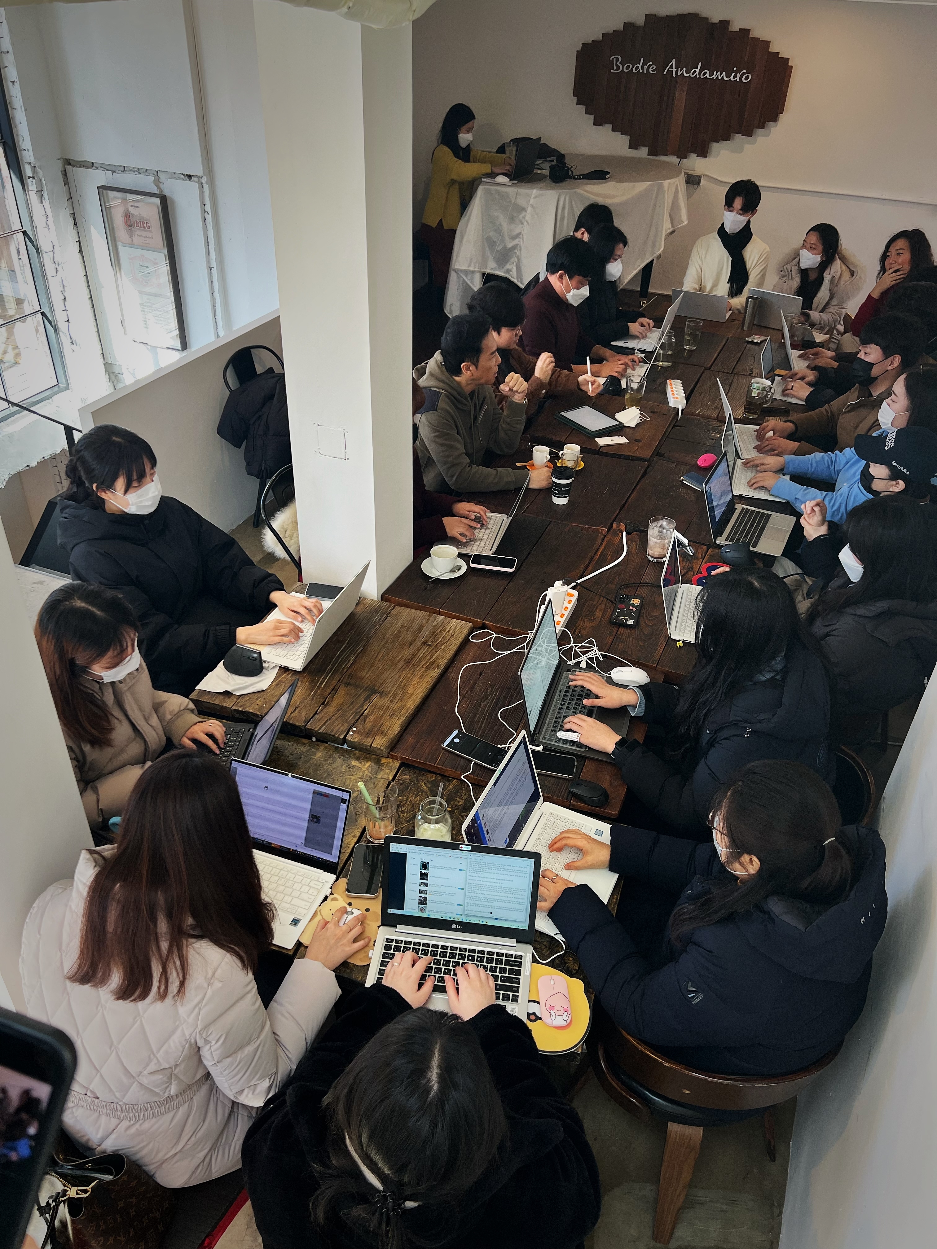 甄子丹前往韓國做宣傳新片，傳媒場後接受訪問。