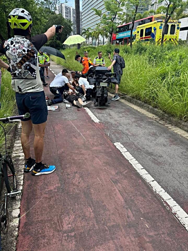 沙田單車徑男子駕電動滑板車「自炒」　滑板車零件四散　事主昏迷