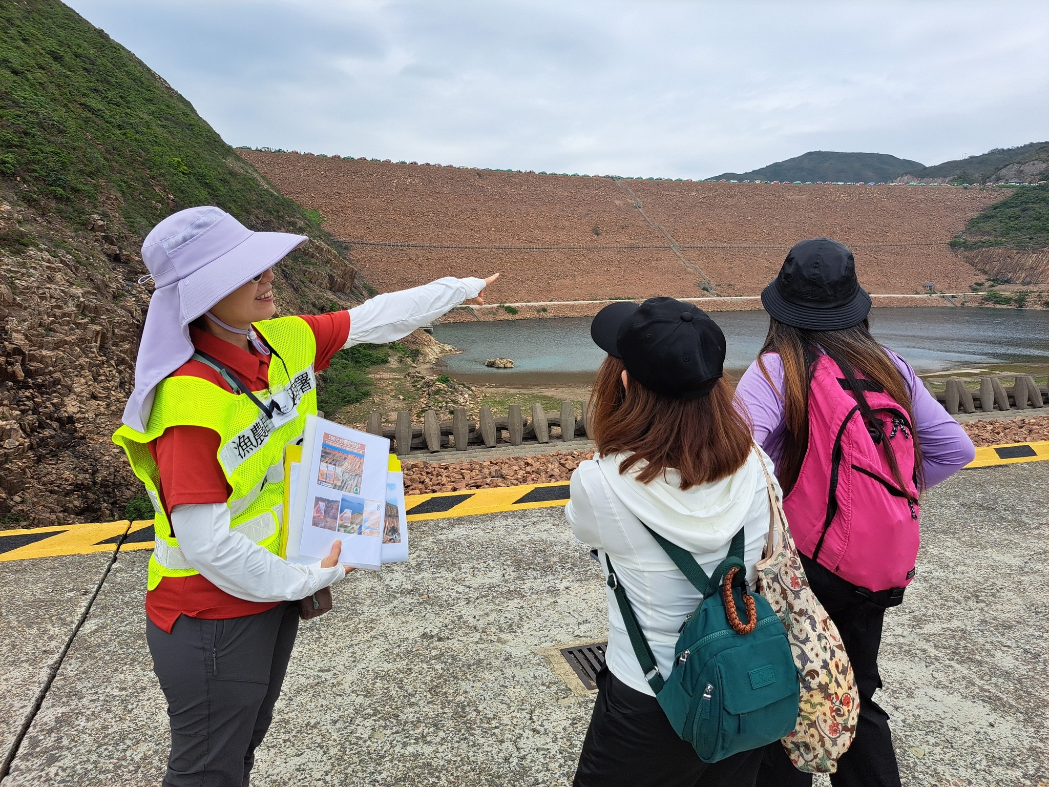 東張西望跟進｜五一黃金周多人亂拋垃圾及非法露營　漁護署：西貢執法19次 （漁護署圖片）