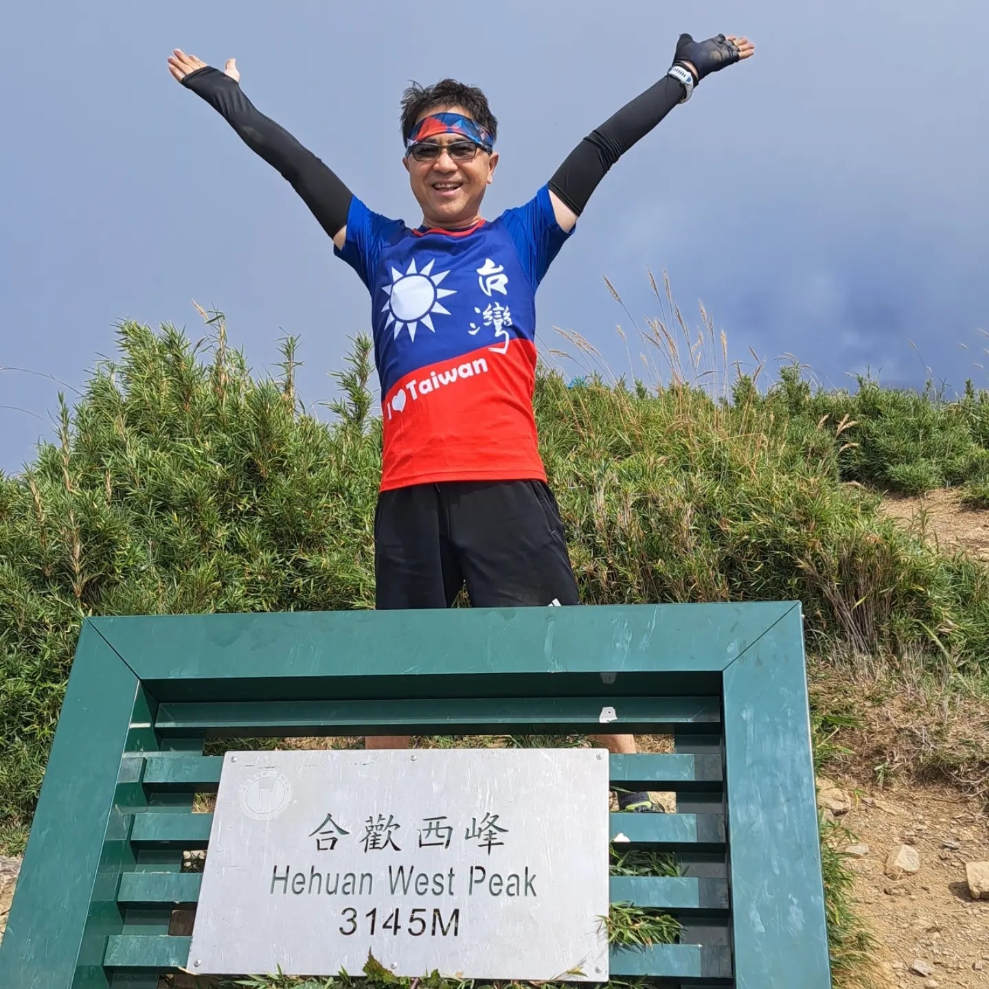 No photo description available.