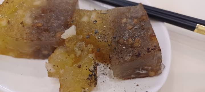 No photo description available.