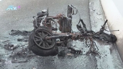 【機件自焚】青葵公路一輛電單車起火 無人受傷