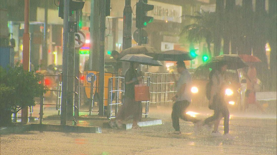 天文台料明日狂風雷暴