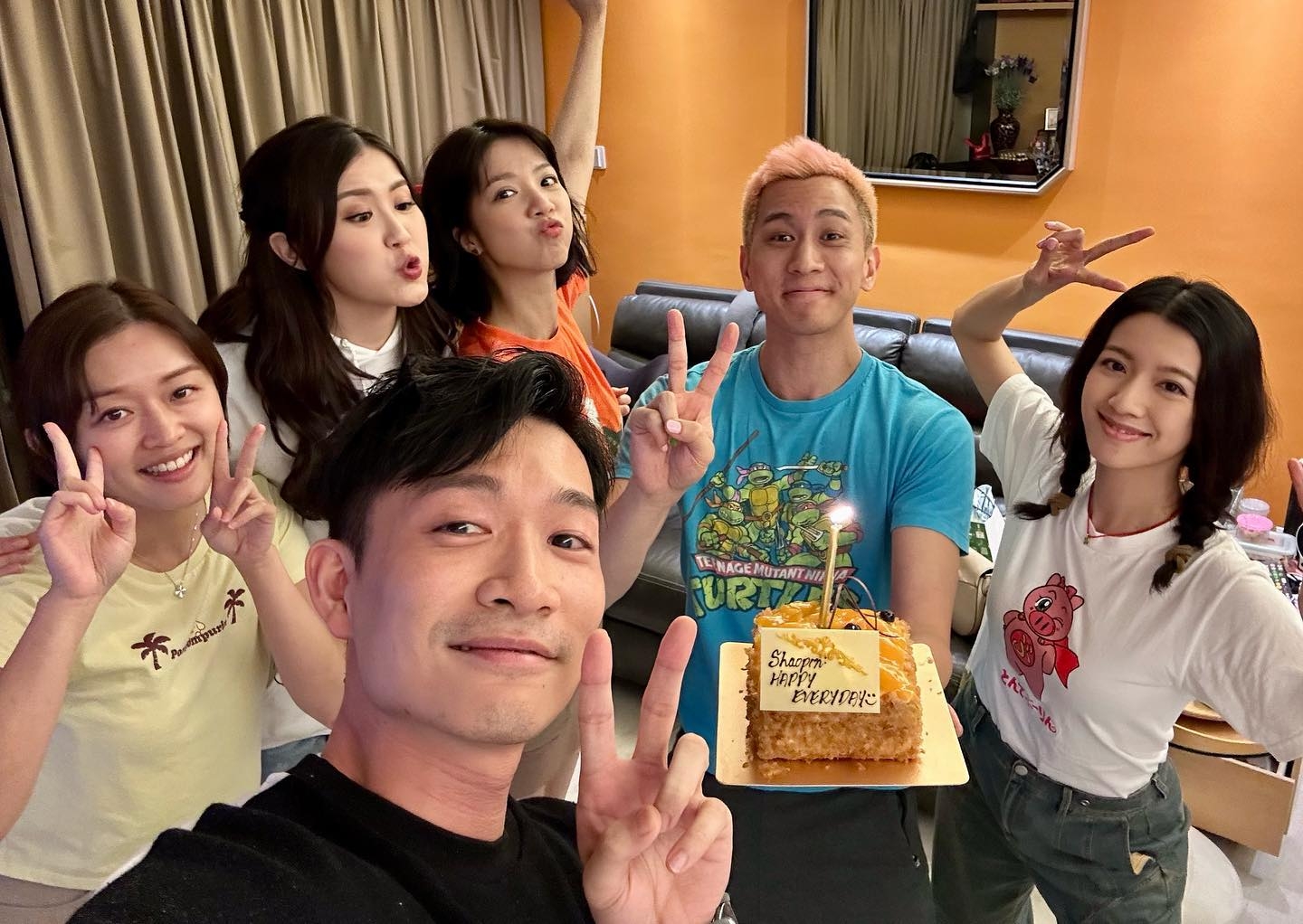 70年代花旦黃淑儀孻仔徐肇平35歲生日。