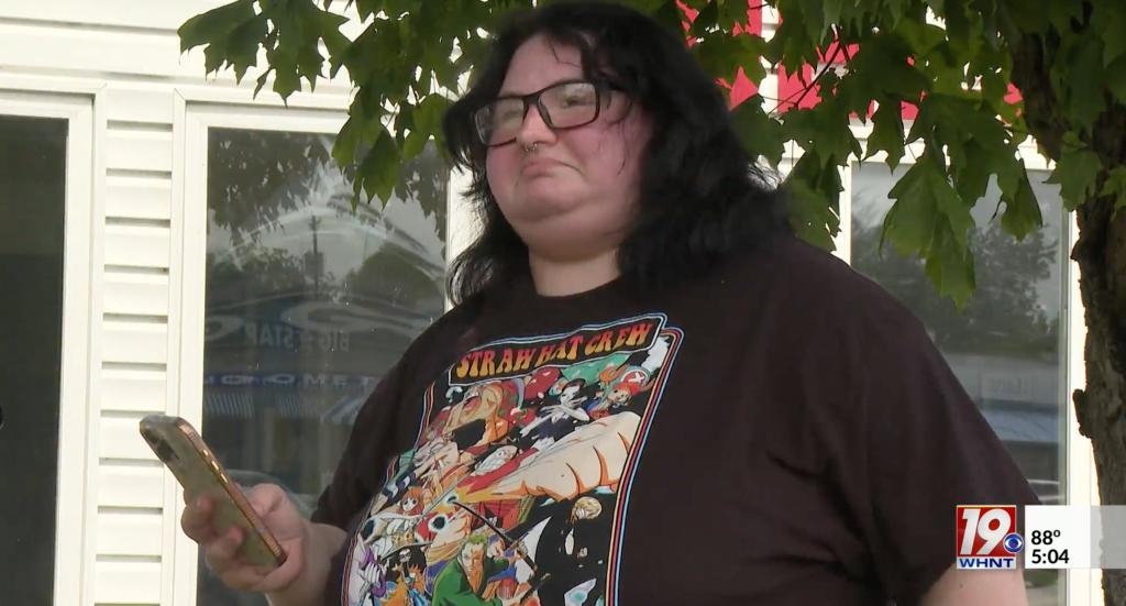 麗莎·亨德森表示，她很幸運這次遭遇的雷擊沒有造成更嚴重的後果。