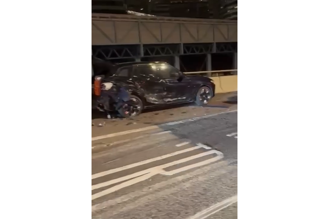 西九龍公路車禍疑的士切線撼私家車3人死。(影片截圖)