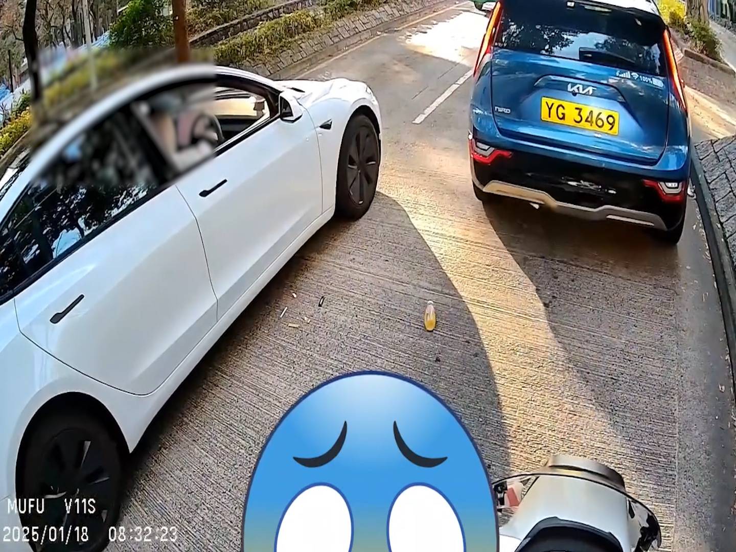 無品Tesla司機馬路亂拋垃圾險中鐵騎士