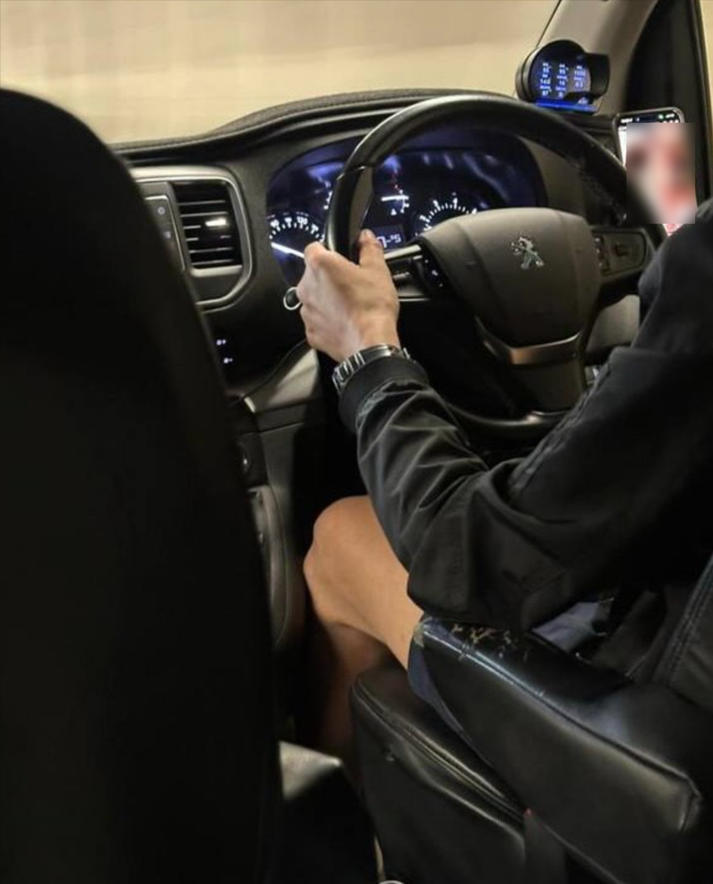 港男搭Uber遇男司機駕車播「不雅影片」