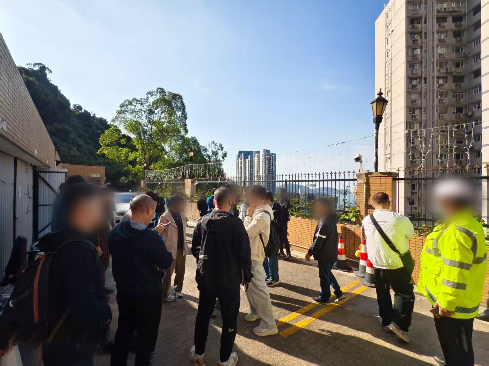 宏福苑維修工程承建商宏業結業累工人　碧瑤灣逾30搭棚工追討180萬血汗錢 (FB@香港建造業總工會)