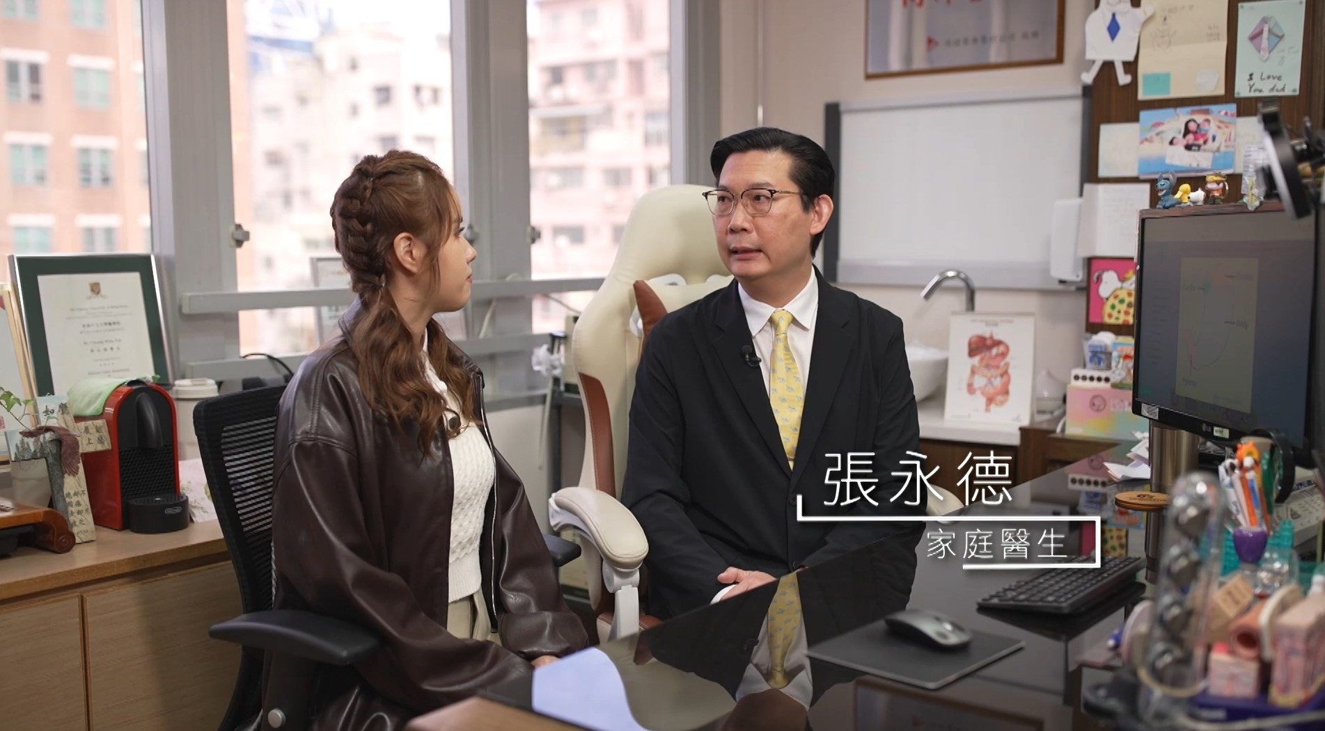 家庭醫生張永德表示，長時間飲食不定時、壓力大，都會刺激胃部肌肉收縮緊張。