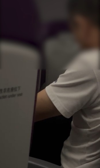 東張西望報料｜飛泰國航班疑有「飛機老鼠」出沒　觀眾：操普通話仲發空姐脾氣