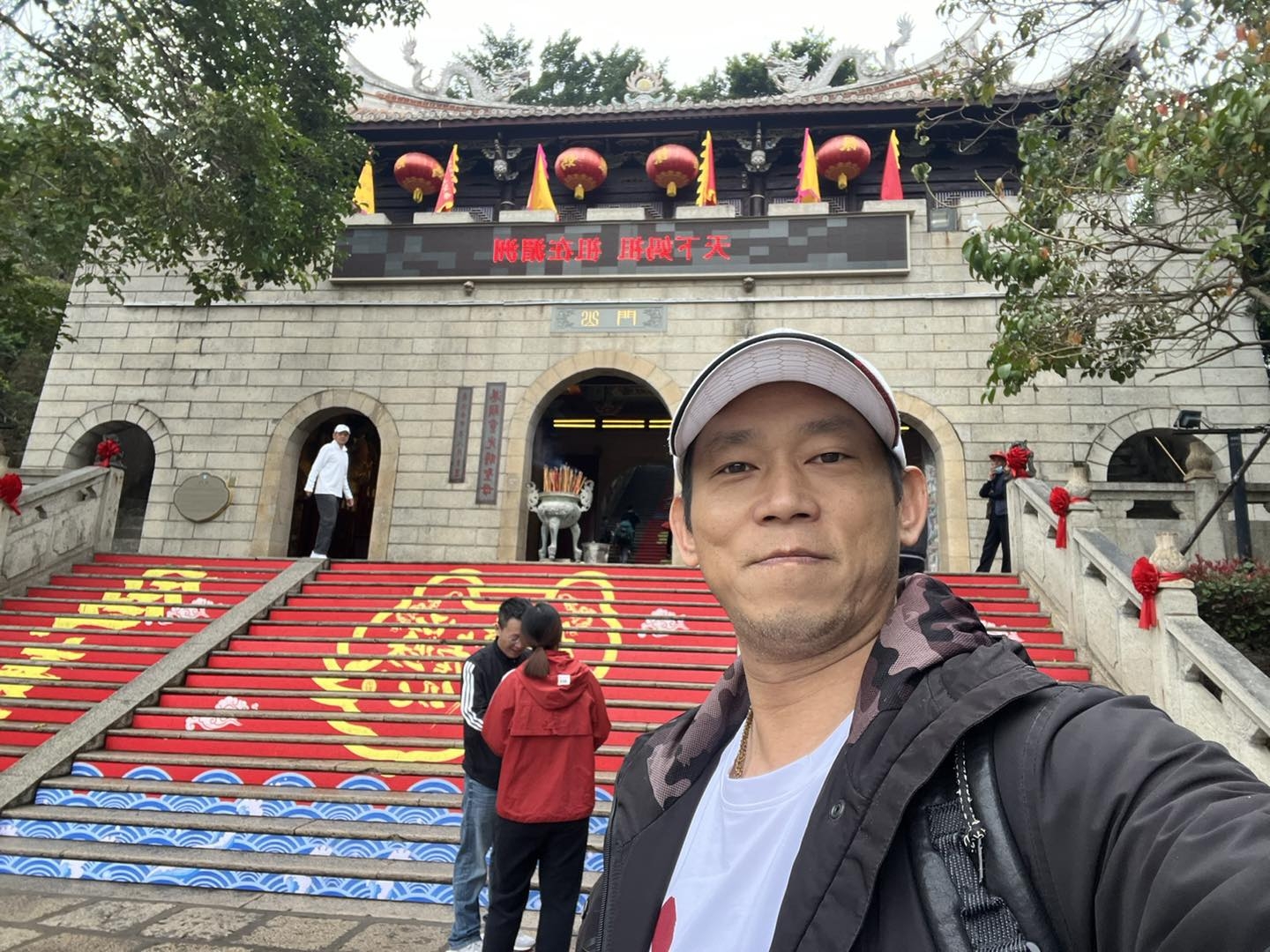 No photo description available.