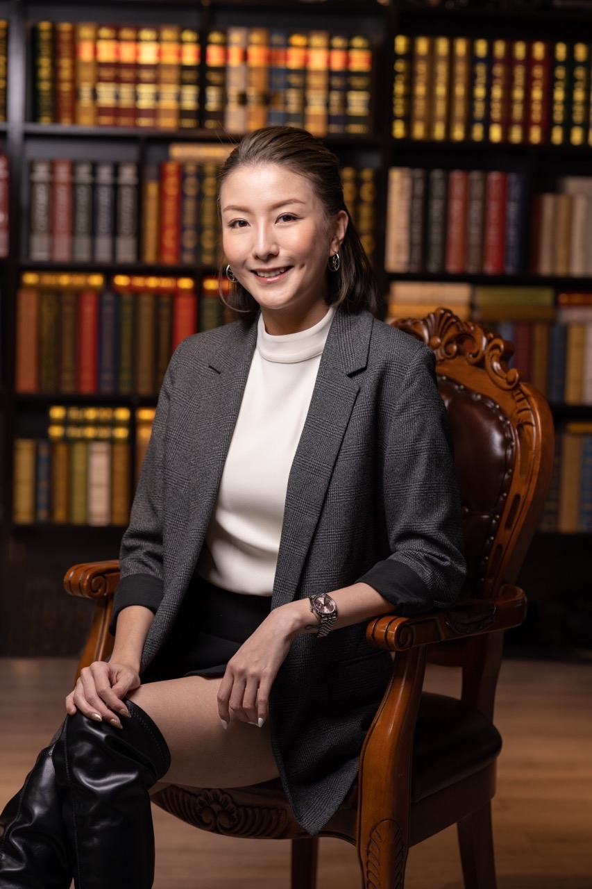 陳嘉桓聲稱出書去做慈善並幫助家長跟孩子溝通。