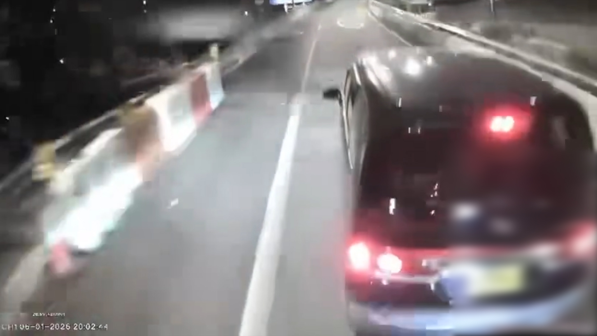 車Cam直擊｜廂型車公路「危險駕駛」突切線險釀車禍　車主：希望警察唔好唔做嘢