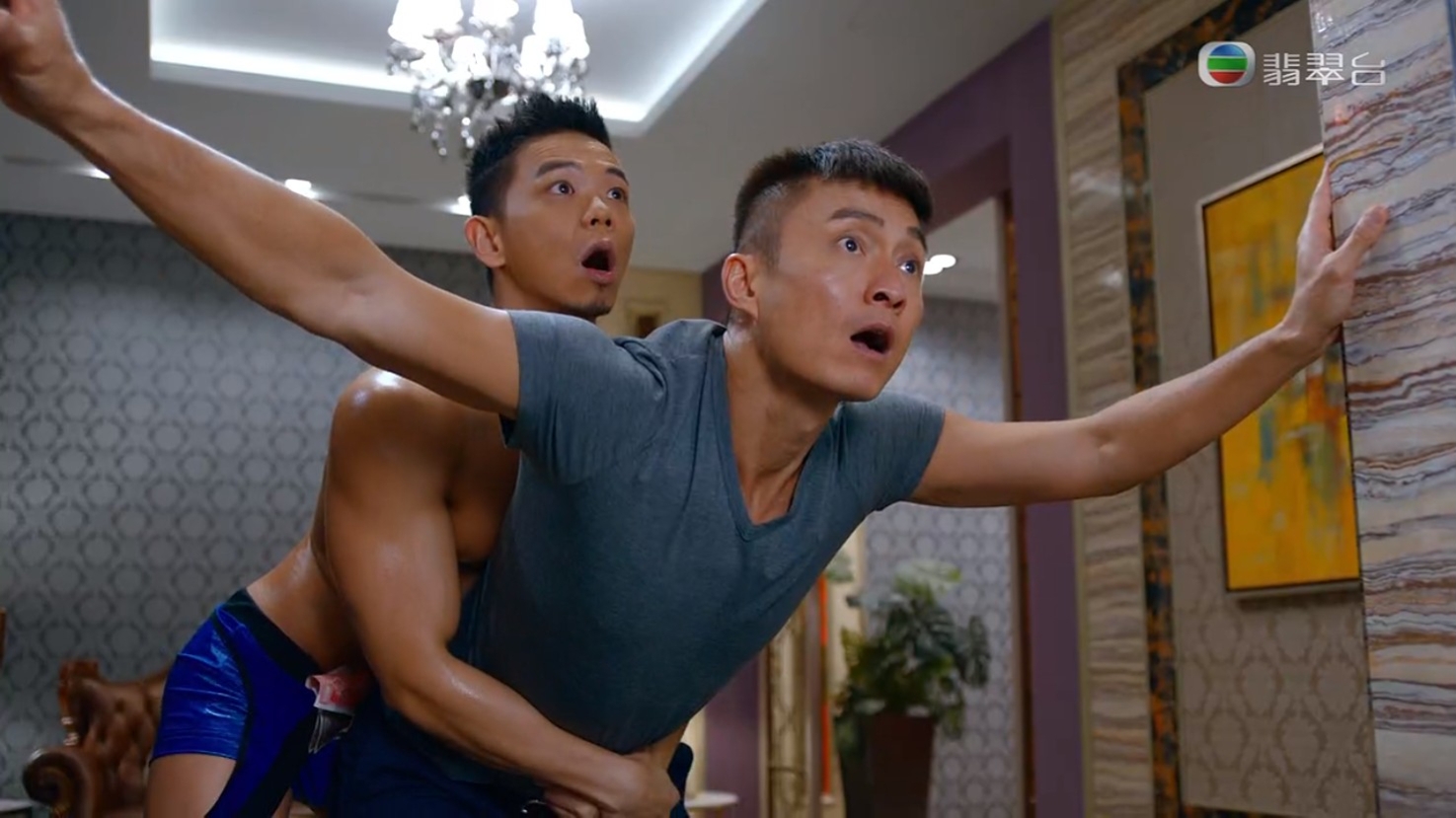 高守被高勇揭發當舞男，兩兄弟因此吵大鑊。