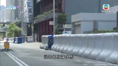灣仔會展一帶加強保安 會展新翼外設置水馬警車附近戒備