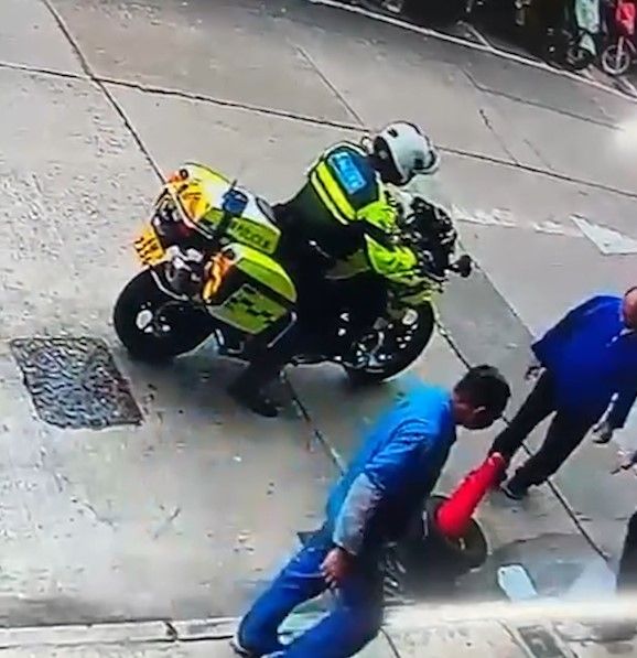 漆咸道北交通警鐵騎「開車失事」