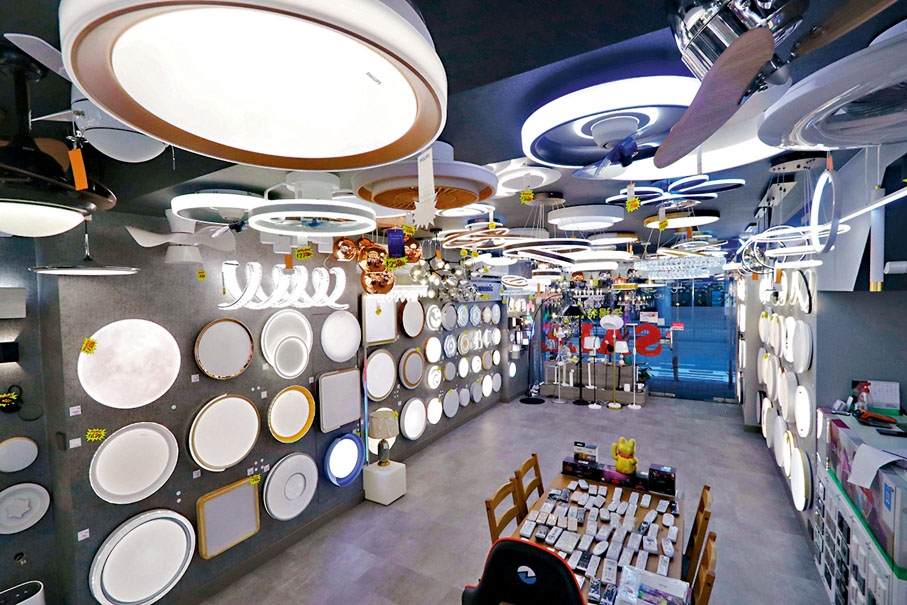 特稿】燈飾店：轉嫁成本恐趕客- 香港文匯報