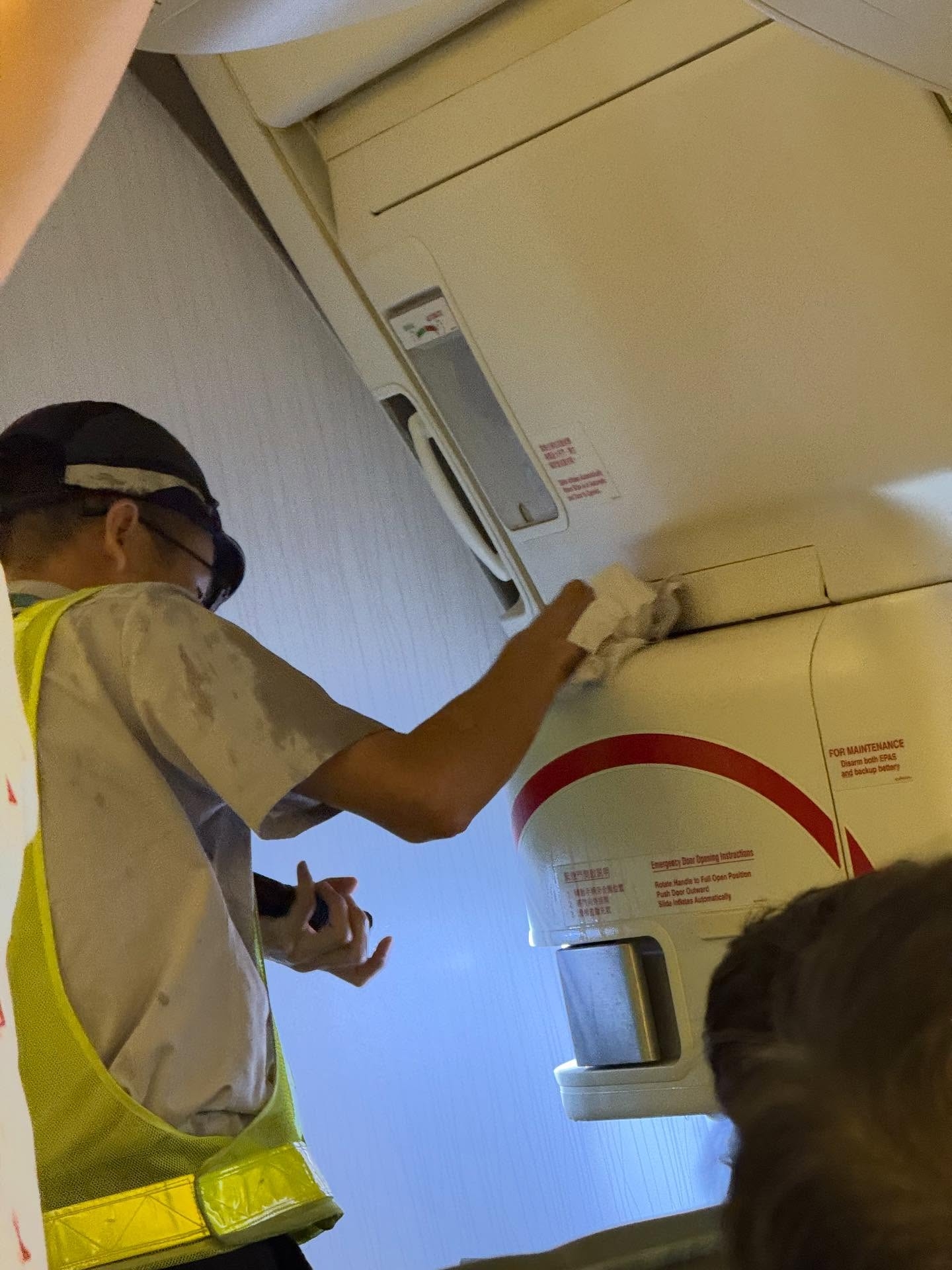 國泰客機緊急出口漏水照起飛乘客憂飛行安全