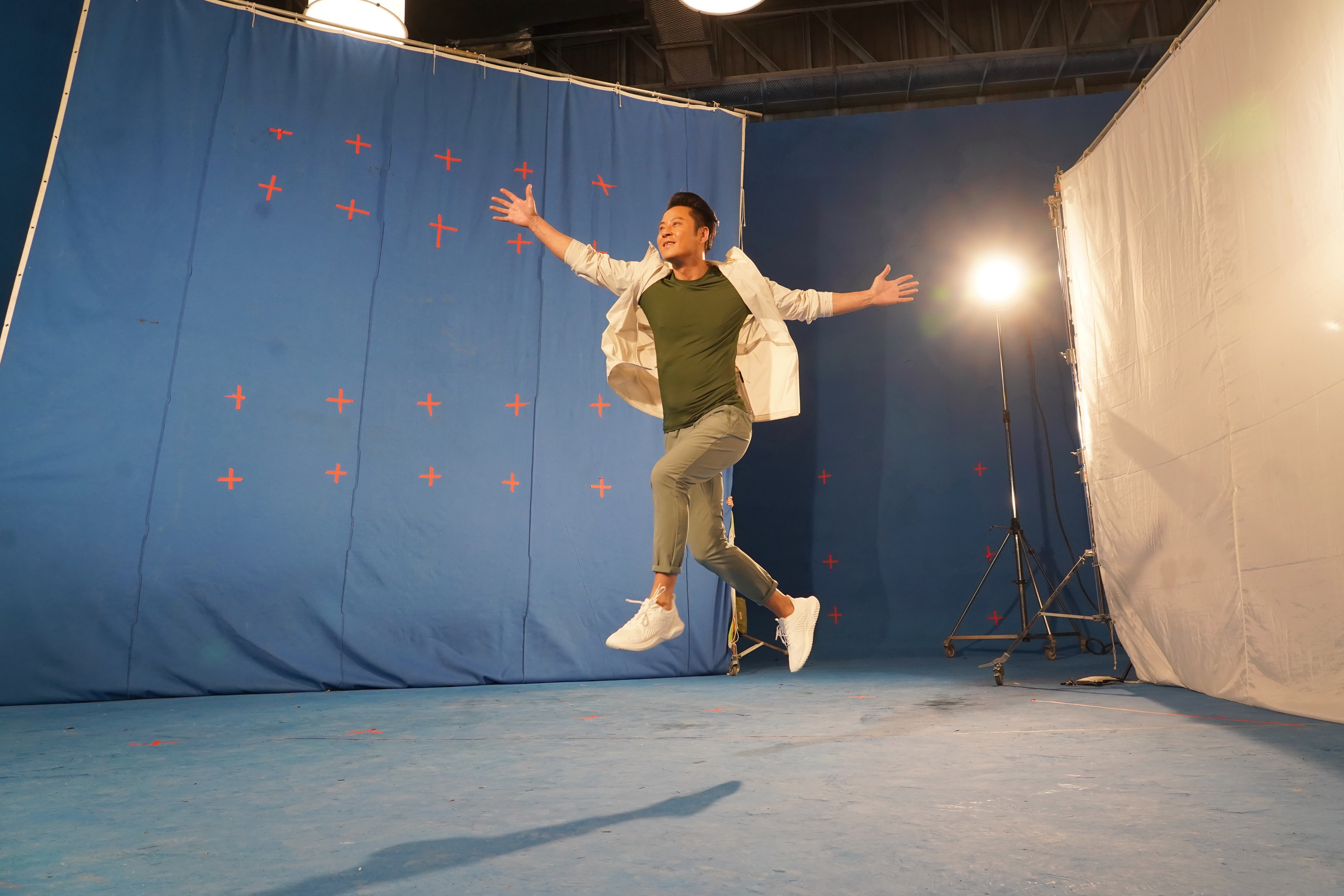 表情管理得好好