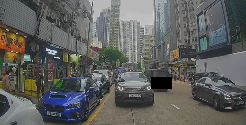 車Cam直擊｜貨Van逆線行駛做「逆流大叔」