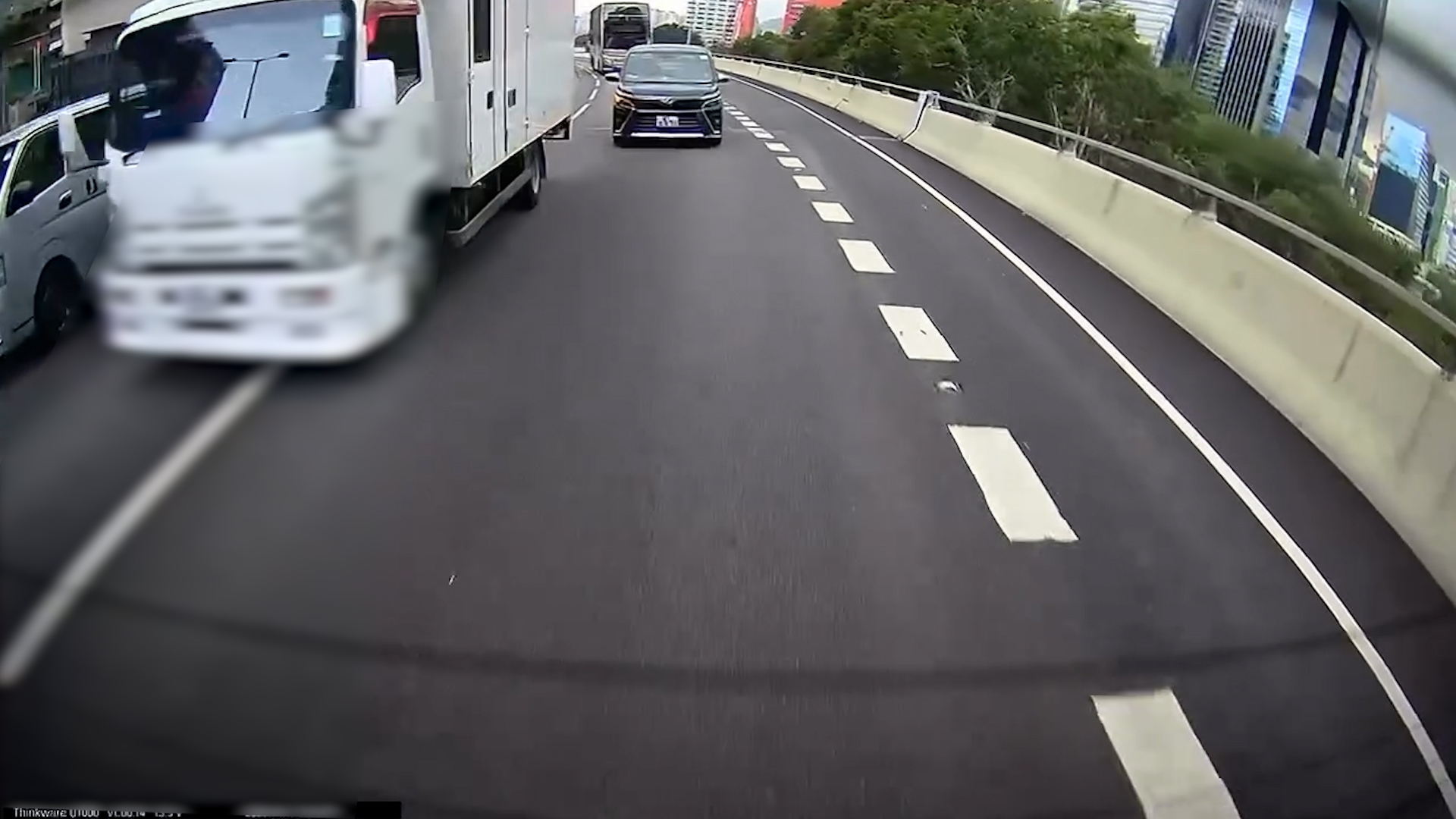 東張西望跟進｜油塘死亡車禍　有車主發車Cam揭涉事貨車「早有前科」（Threads@mmmakiyo）