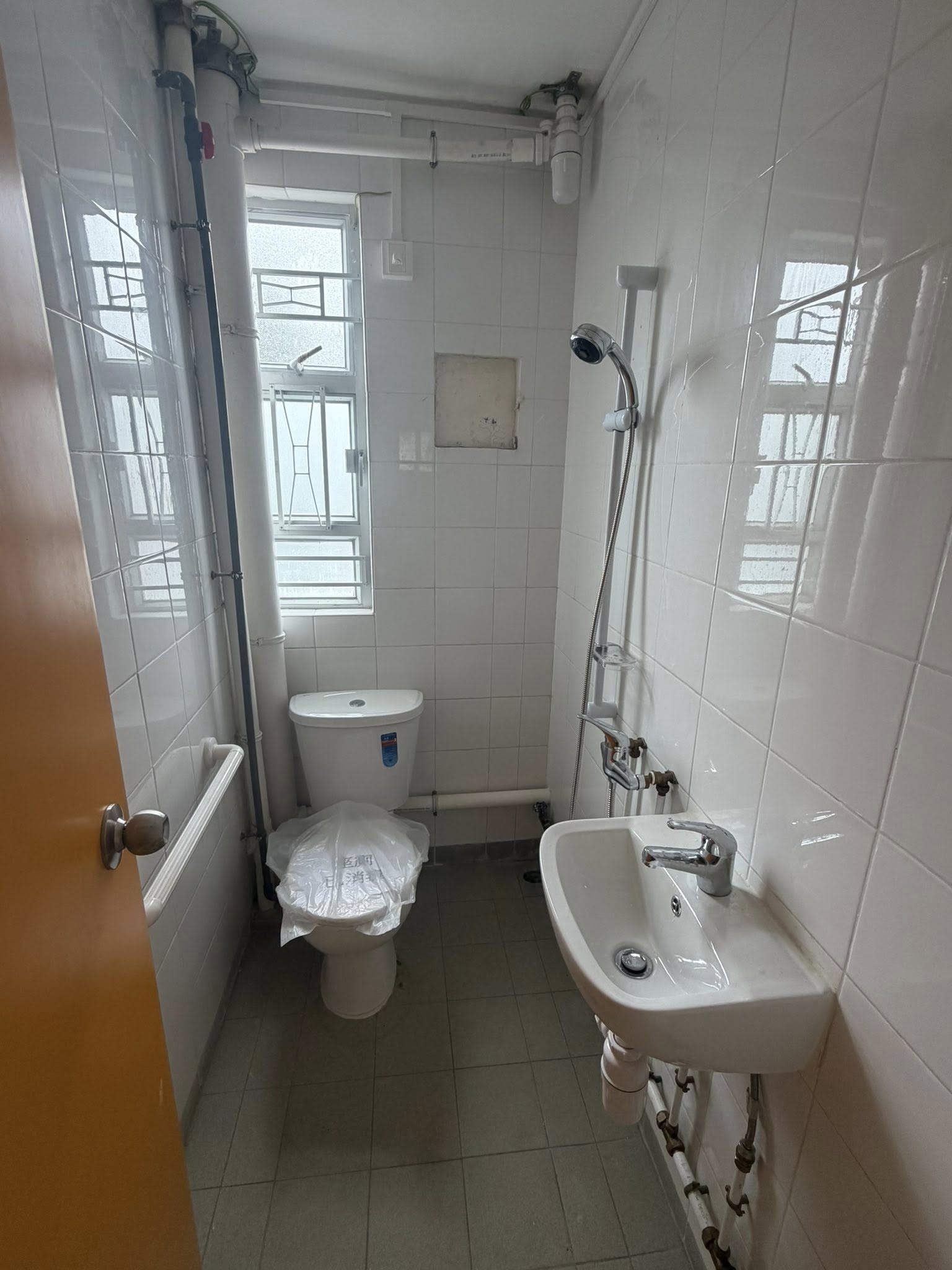 No photo description available.