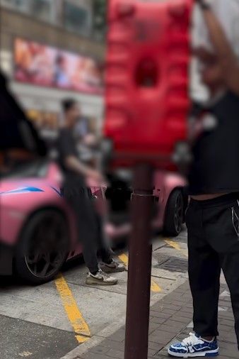 旺角跑車當街入油站惹人注目安全成疑