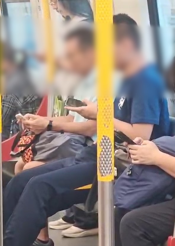 東張西望報料｜男子港鐵當眾自瀆如「無人之境」　觀眾：整完仲攞隻手出嚟聞