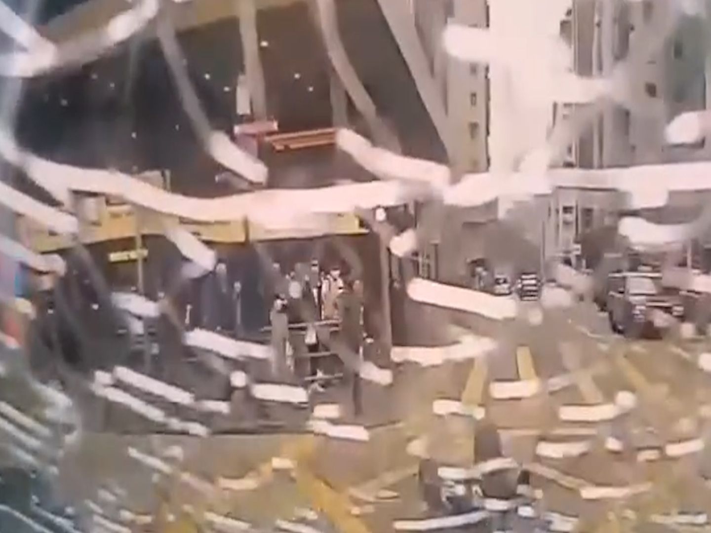 佐敦16歲單車騎手突過馬路遇車禍