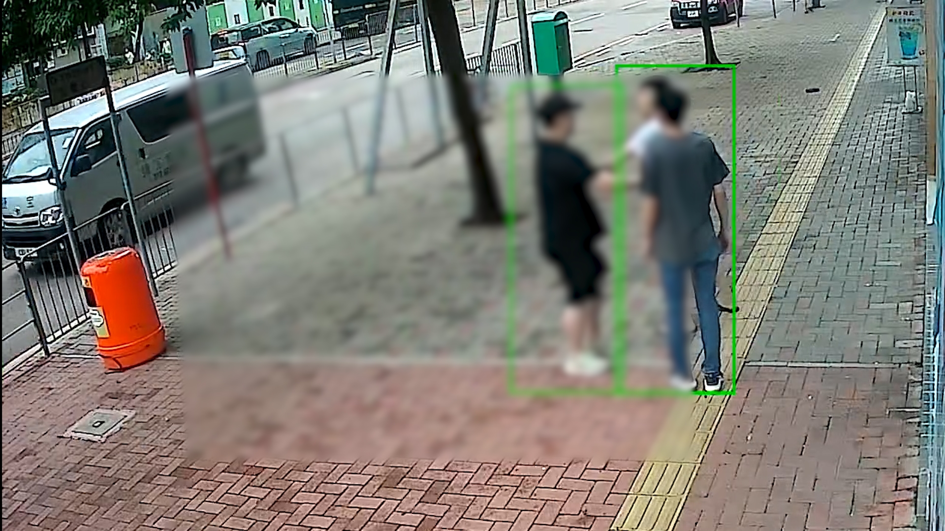 筲箕灣MMA｜商店員工慘遭客人怒打　被拎遮暴打狂毆多拳過程全拍下