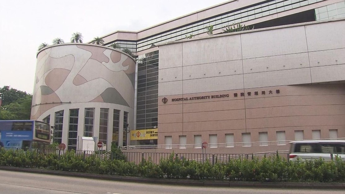 醫院管理局今日（9月22日）公布，醫管局已就超強颱風樺加沙靠近本港作出部署，公立醫院已採取特別措施，確保風暴期間，所有緊急服務不受影響。而公立醫院的非緊急服務，將在八號風球生效後暫停。（資料圖片）