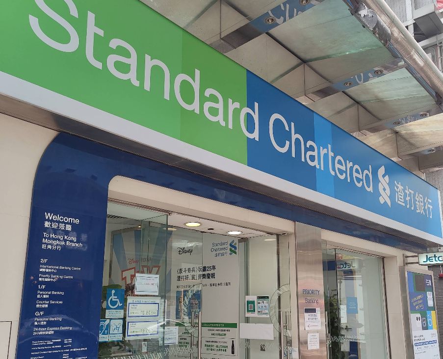 假鈔重現｜旺角銀行3名內地人持999張$5億偽鈔開戶　職員報警求助