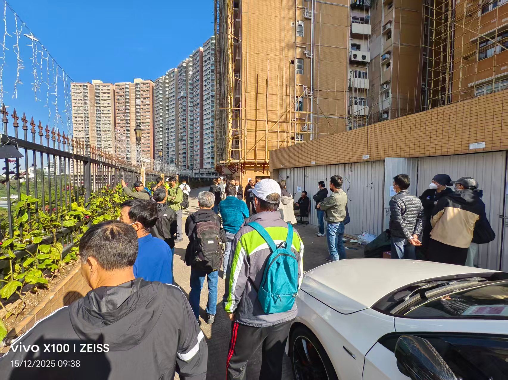 宏福苑維修工程承建商宏業結業累工人　碧瑤灣逾30搭棚工追討180萬血汗錢 (FB@香港建造業總工會)