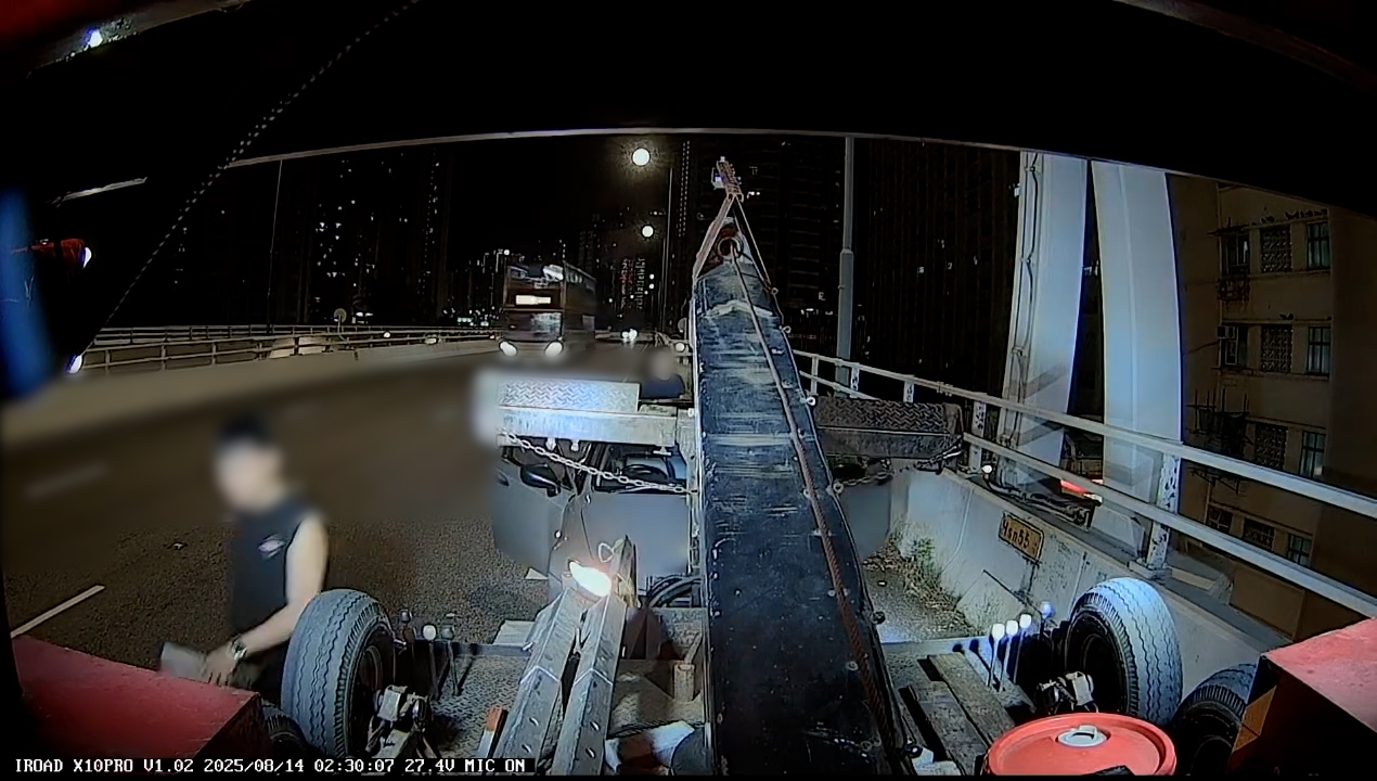 拖車司機返回拖車。（Threads影片截圖）