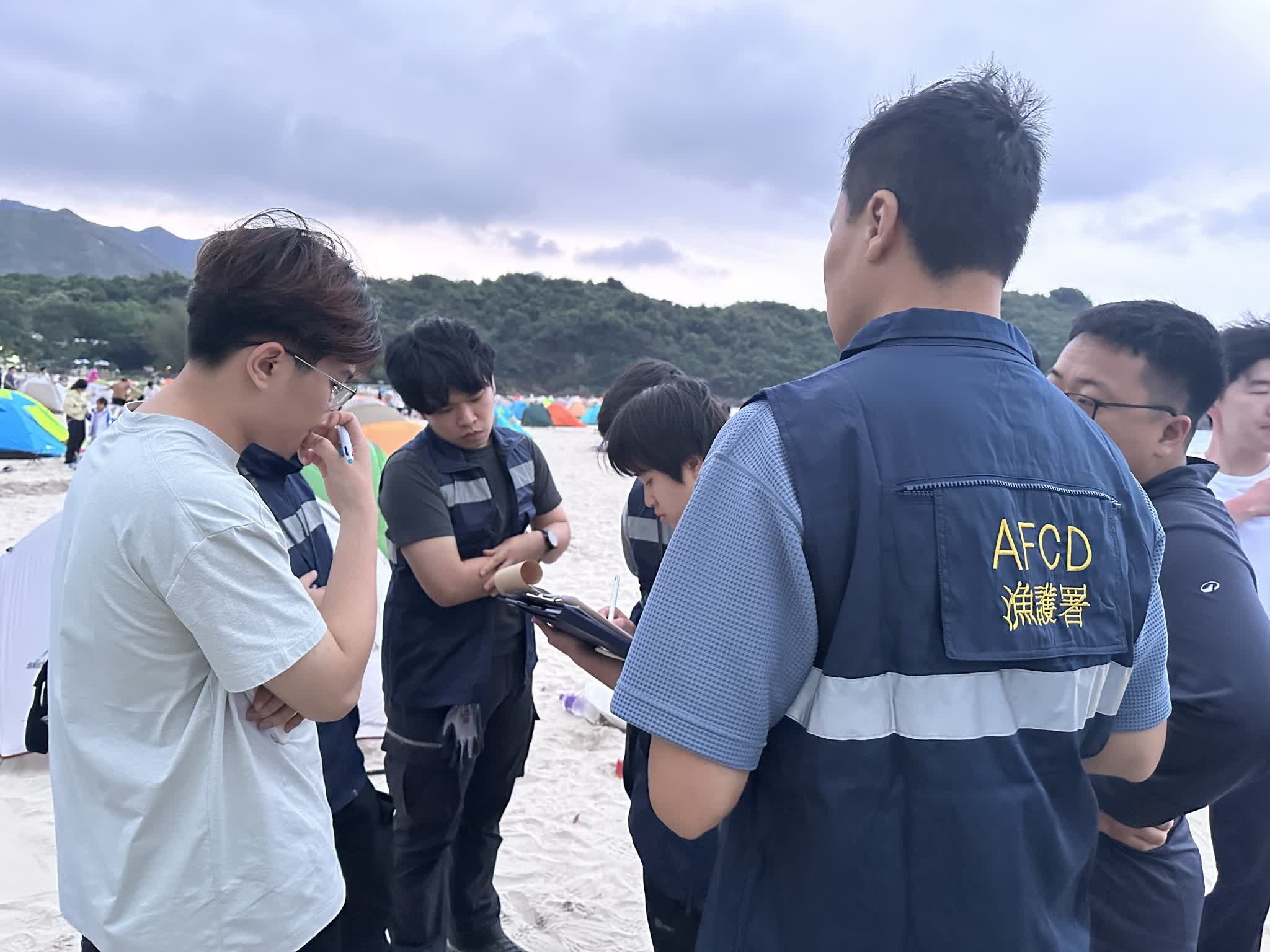多圖）漁護署黃金周於東壩及熱門露營地點錄19宗執法個案- 香港- 香港文匯報