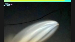 UFO?新疆多地夜空現巨形發光不明飛行物
