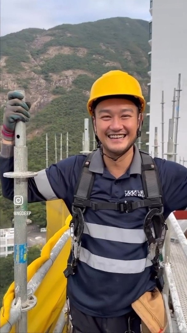 吳浩康街頭賣唱引圍觀仔細老婆嫩3號風球照開工