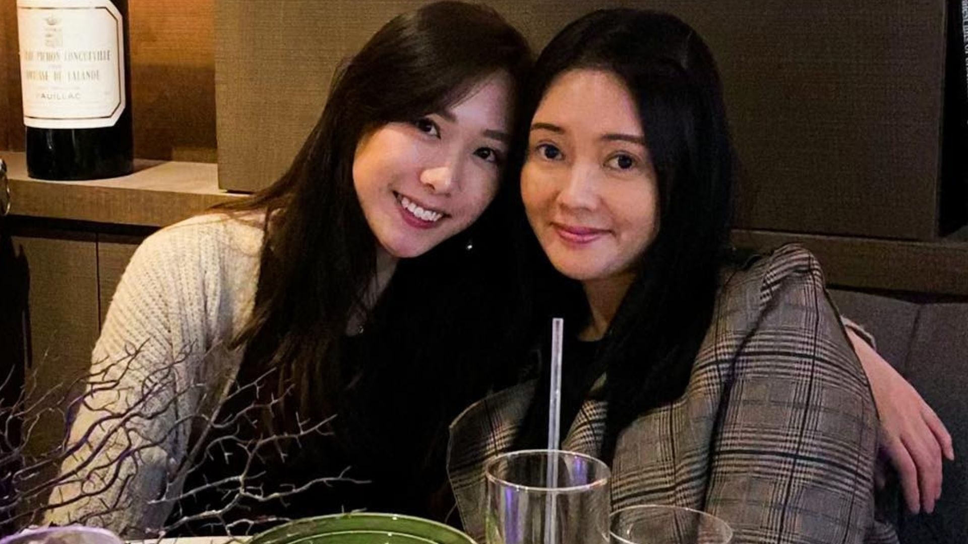 李麗珍和前夫許愿嘅25歲女兒許倚榕，有別於媽媽李麗珍甜美外型。