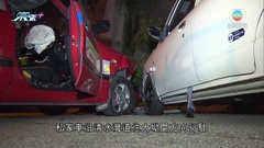 西貢有私家車與的士相撞 三人傷