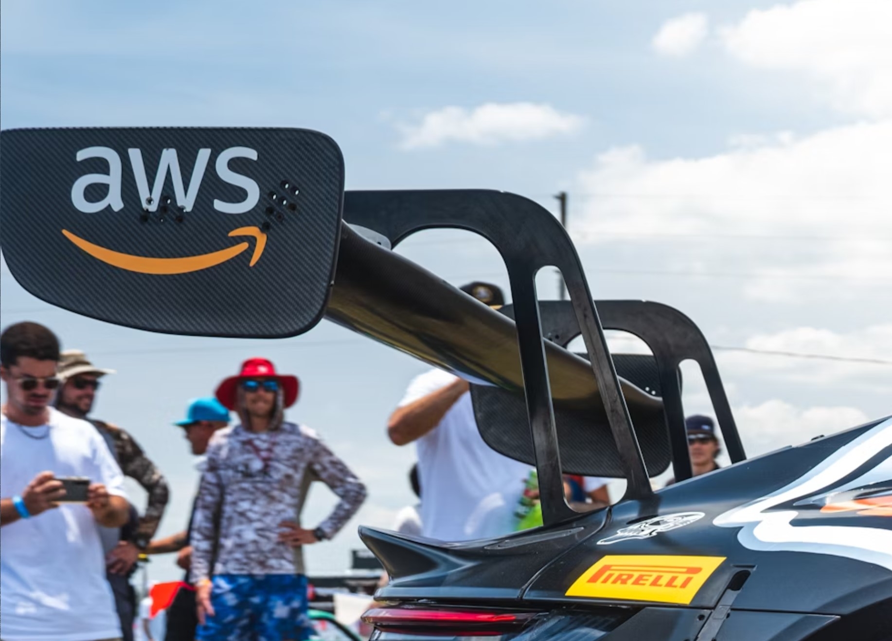 AWS雲端故障｜故障波及全球包括香港Roblox /Amazon/Signal等服務全面受阻- 東張+