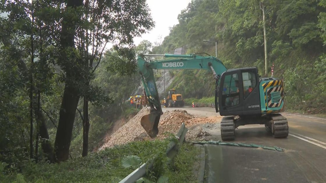 大埔新娘潭49歲男踩單車失控自炒　送院後搶救不治 (TVB圖片)