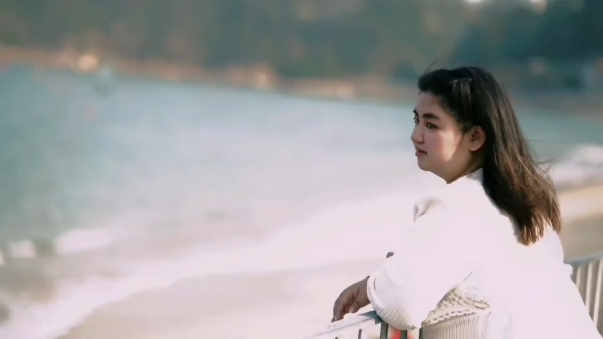 胡慧中愛女何嘉珍全程講流利英語