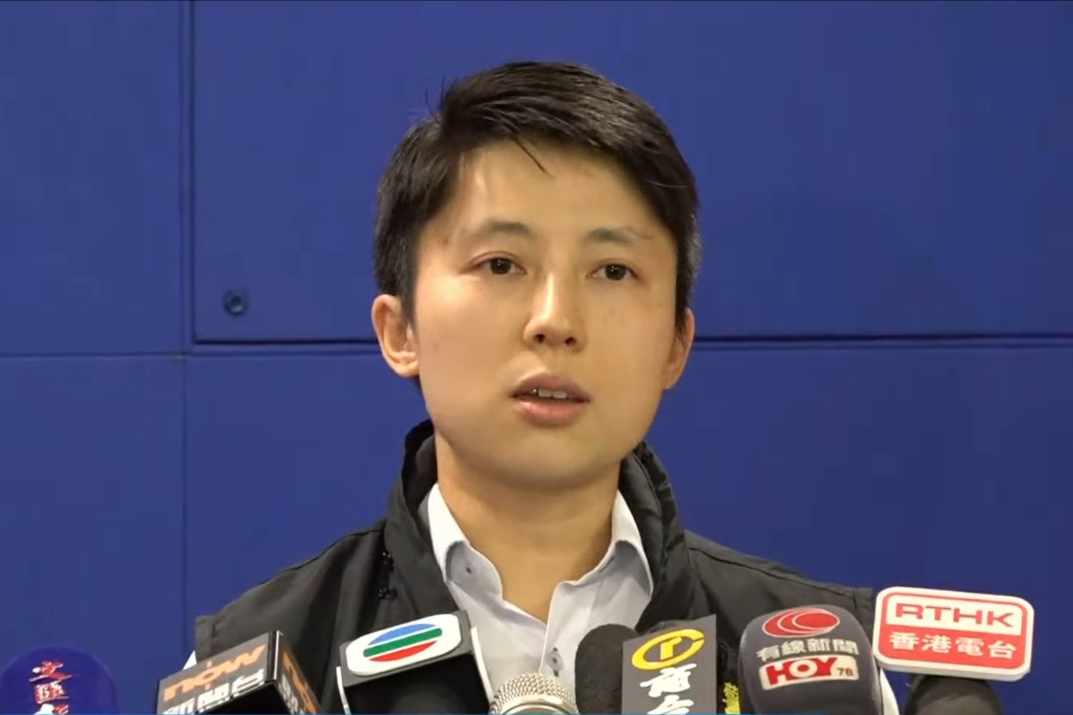 警方中區警區刑事總督察許諾（警方YouTube直播截圖）