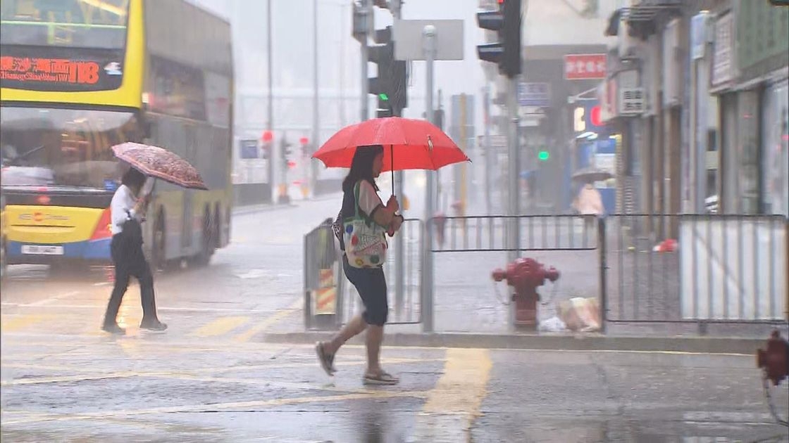 暴雨｜應對極端天氣委員會籲警覺　緊急事故中心最遲今午「全面啟動」