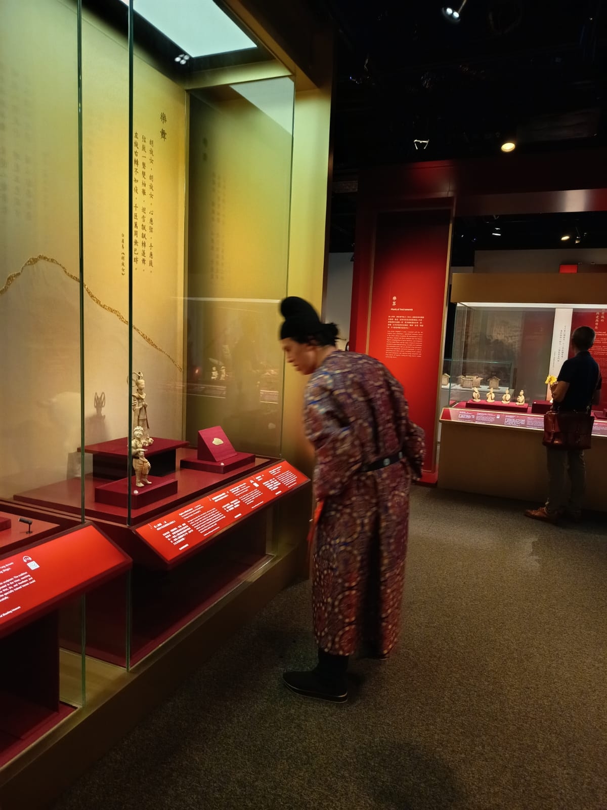 東張西望報料｜歷史博物館古代展有驚喜　古代人疑「穿越香港」勁有趣 （觀眾A先生提供《東張+》）