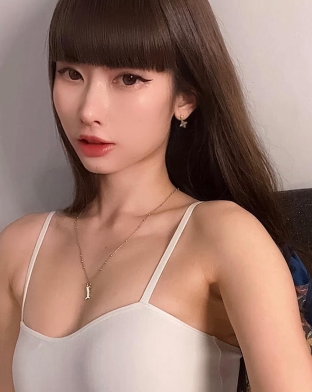 台灣網紅涉嫌食霸王餐遭上庭起訴　因精神失常獲「撤銷控罪」但仍須羈押候