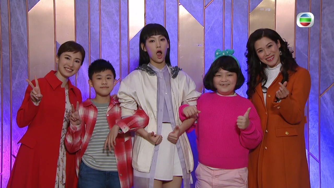 Gigi以自己別具風格嘅說話節奏演繹角色。