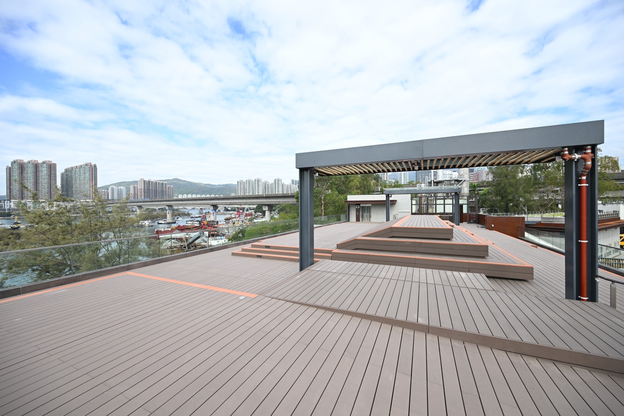 No photo description available.