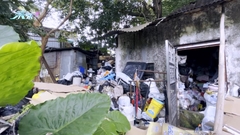 荃灣川龍村居民長期囤積垃圾雜物  嚴重的衛生問題如何解決?